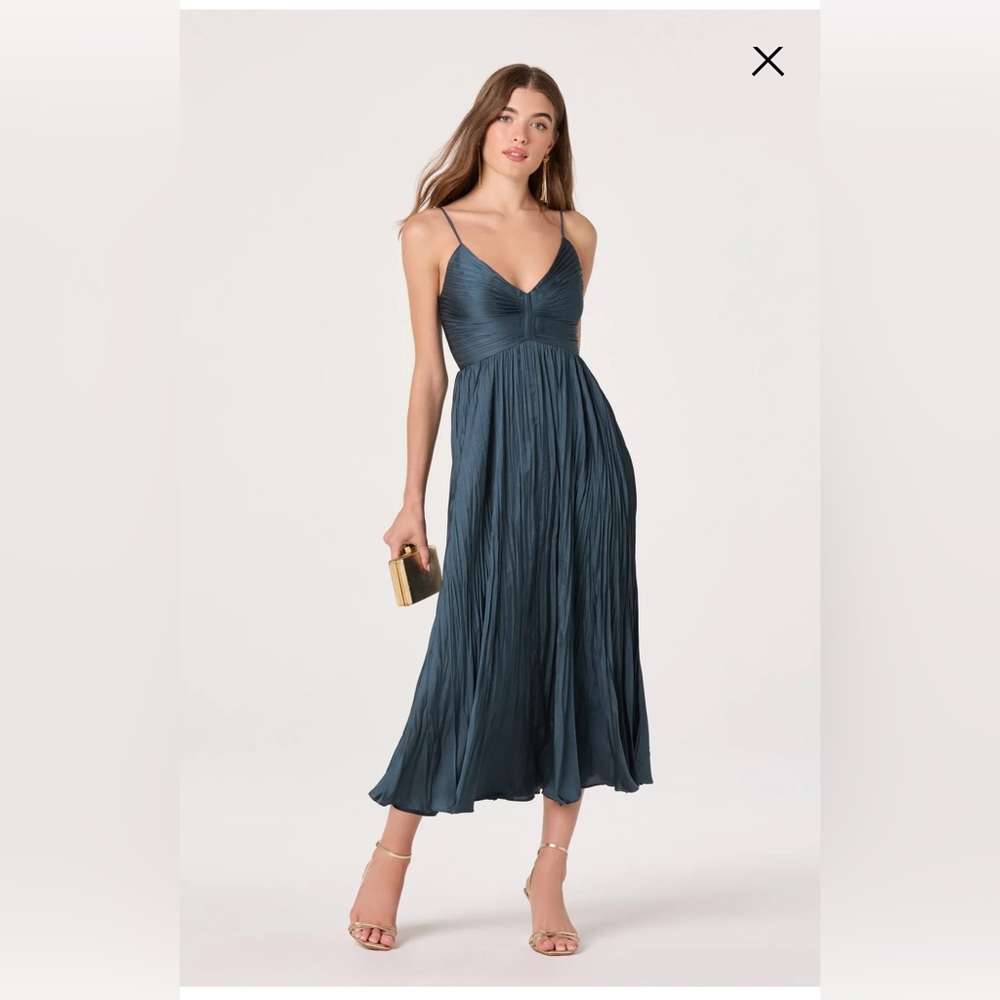 ASTR the Label - Elegant Teal Pleated Dress size medium